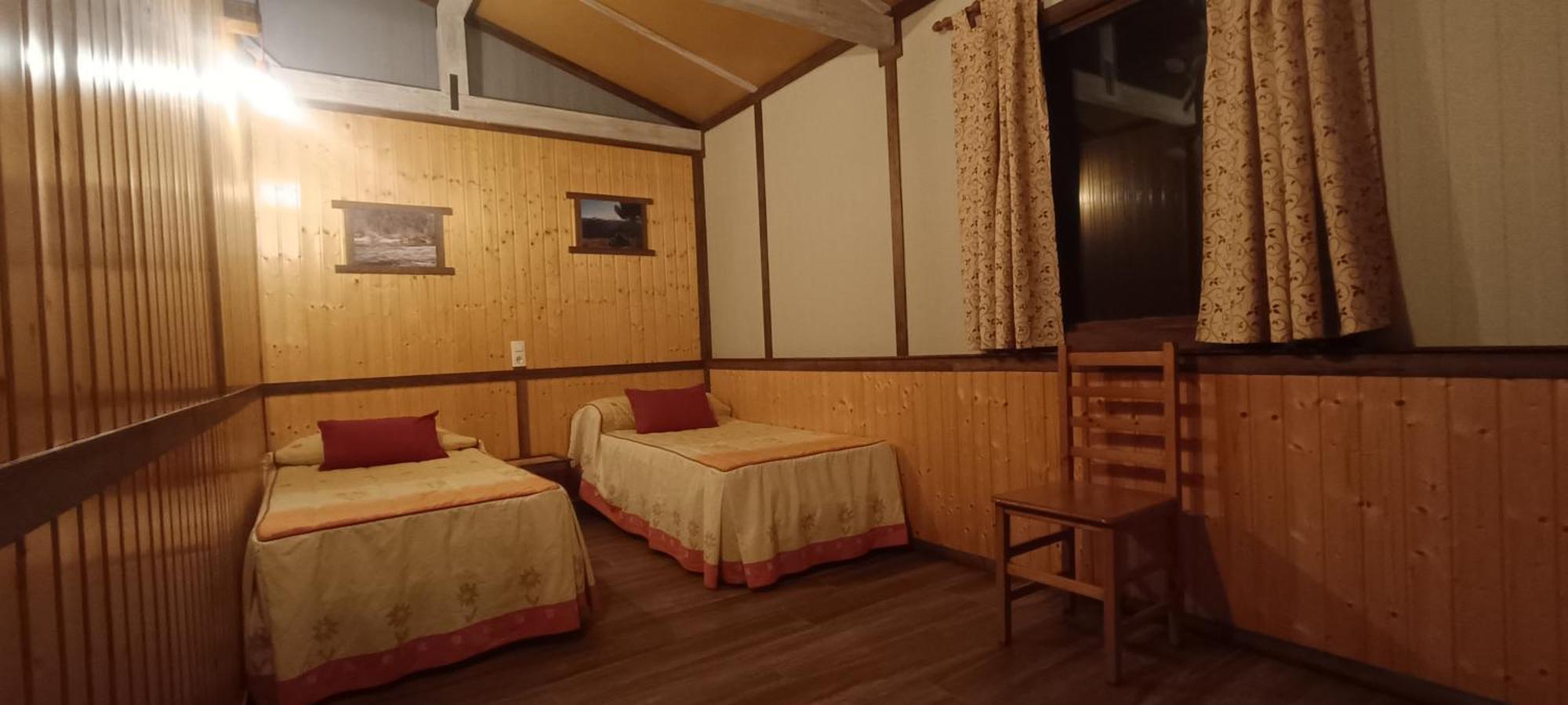 Casas Rurales Vado Del Rio Tus Cortijo Prados Luaran gambar