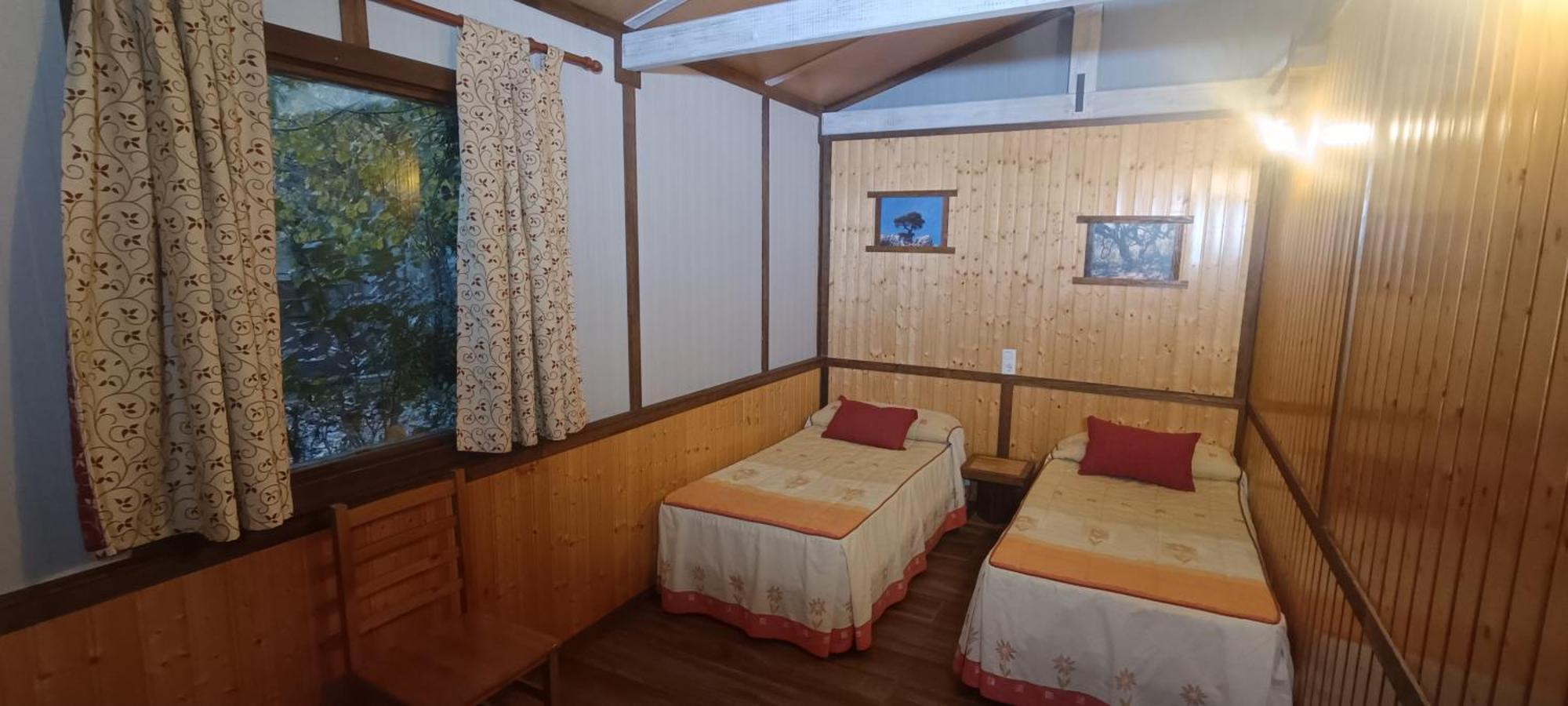 Casas Rurales Vado Del Rio Tus Cortijo Prados Luaran gambar